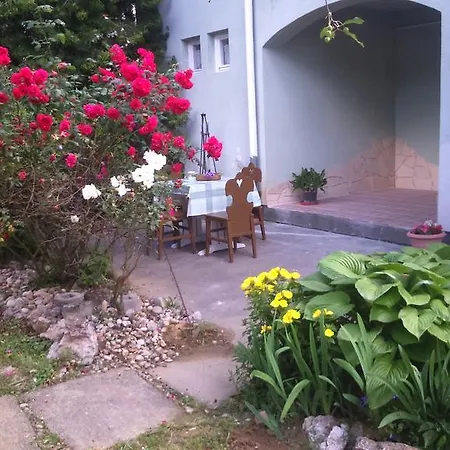 Apartamento Viktória *